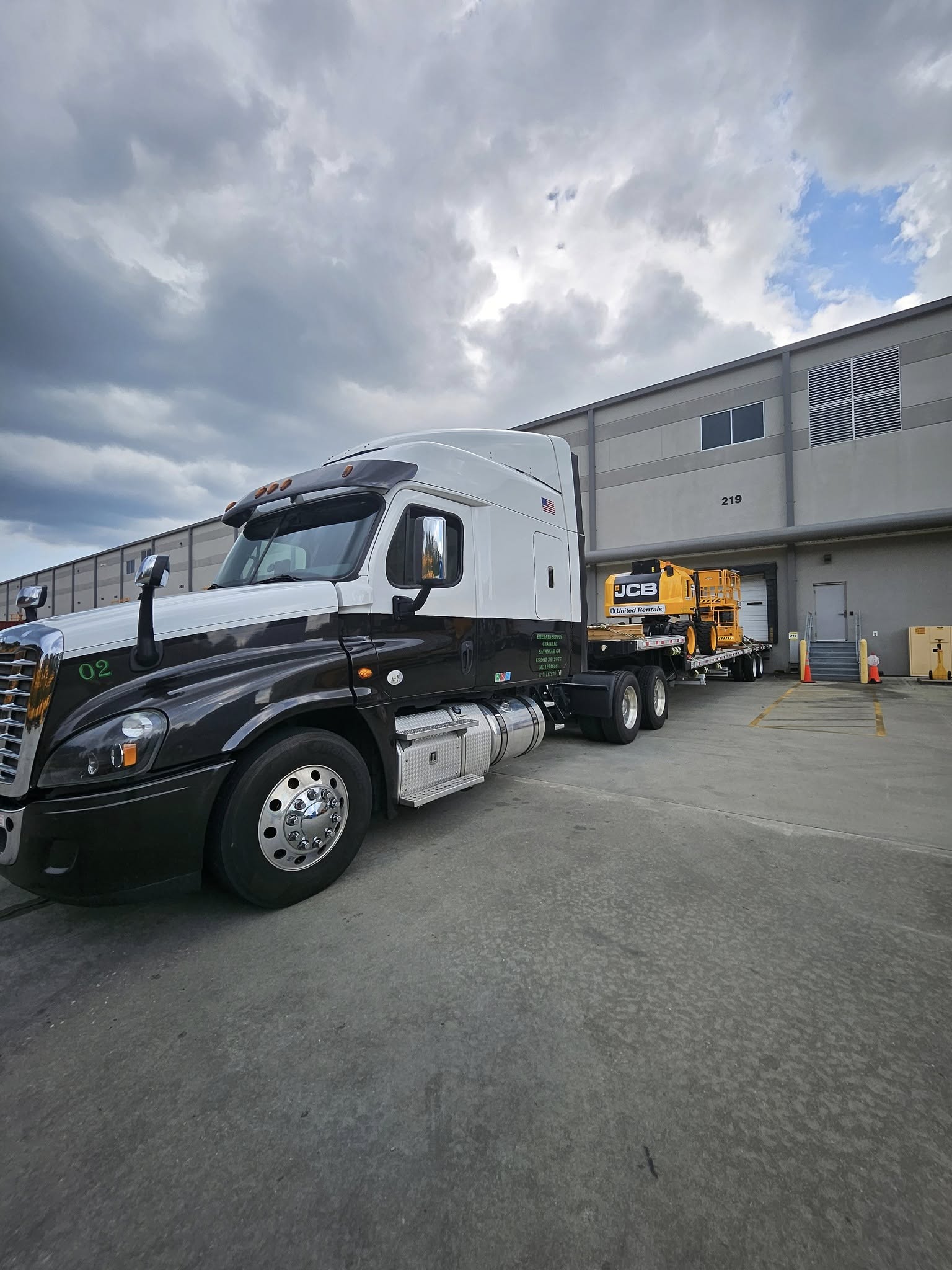Freightliner at warehouse